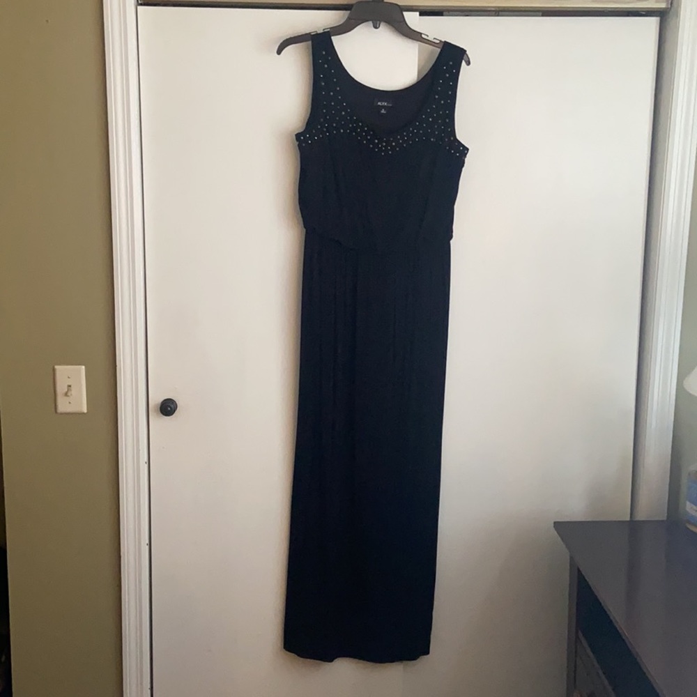 Women’s black maxi dress